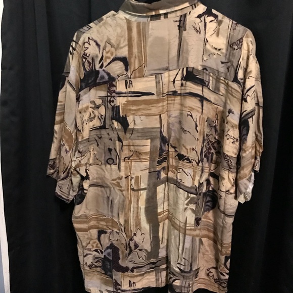 EUC Men’s casual button up shirt - Picture 5 of 5